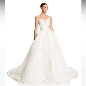 Chosen by KYHA Sample Wedding Dress